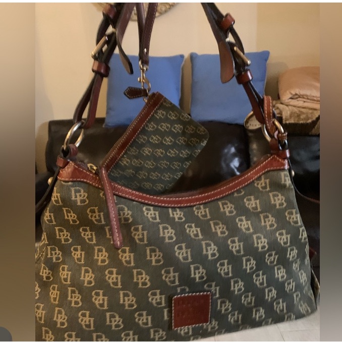 Dooney & Bourke 2/Piece Set